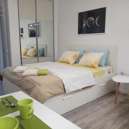 Cozy Studio Near Victoria Metro Station Афины Экстерьер фото